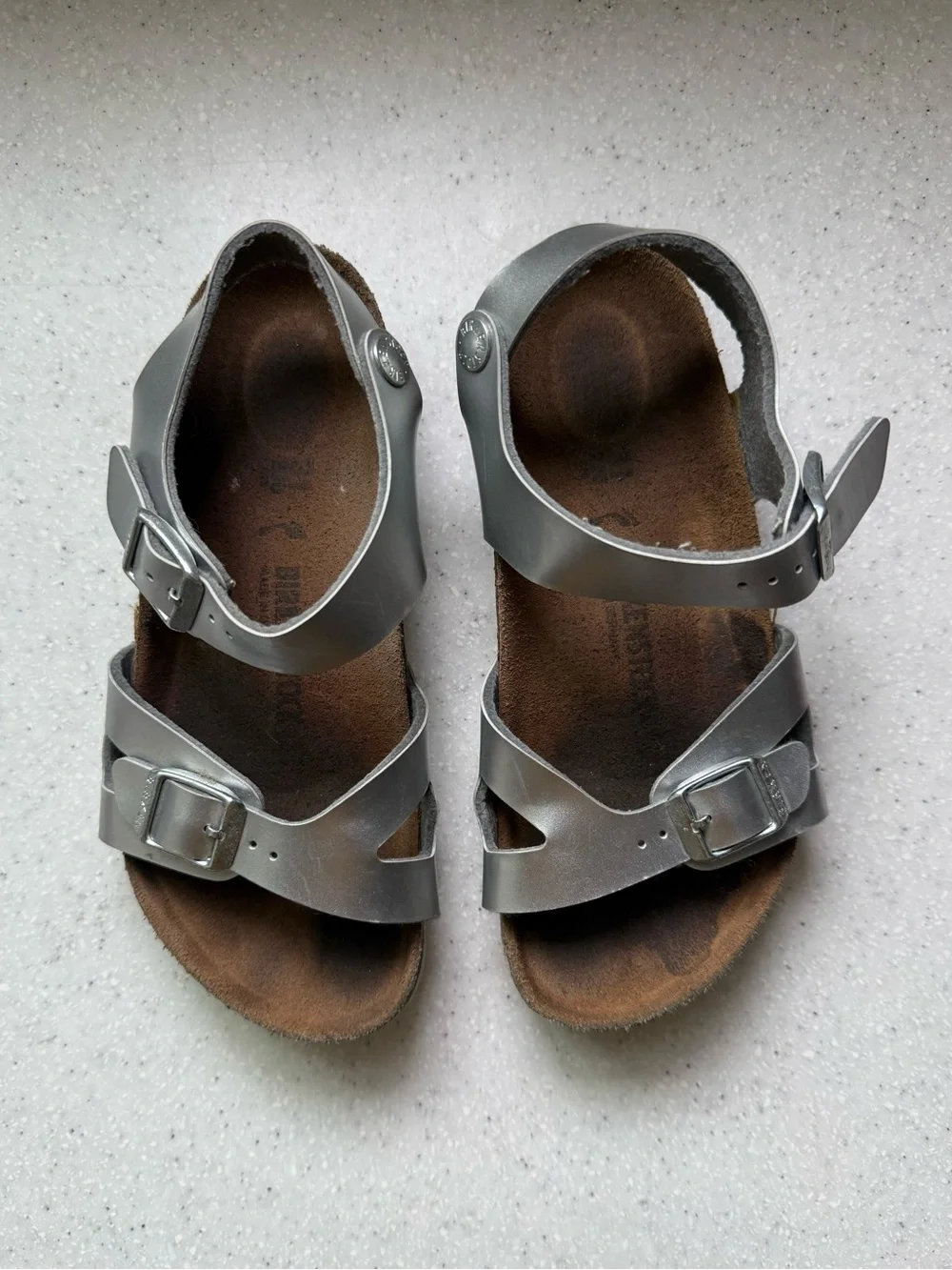 Birkenstock Kids Metallic Silver Double Buckle Ankle-Strap Sandals size 13-13.5